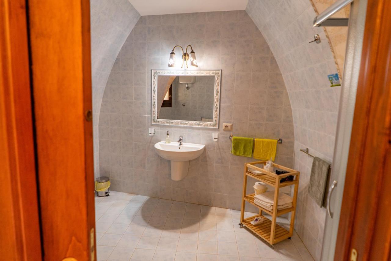 Relais La Giara Pensionat Manduria Exteriör bild