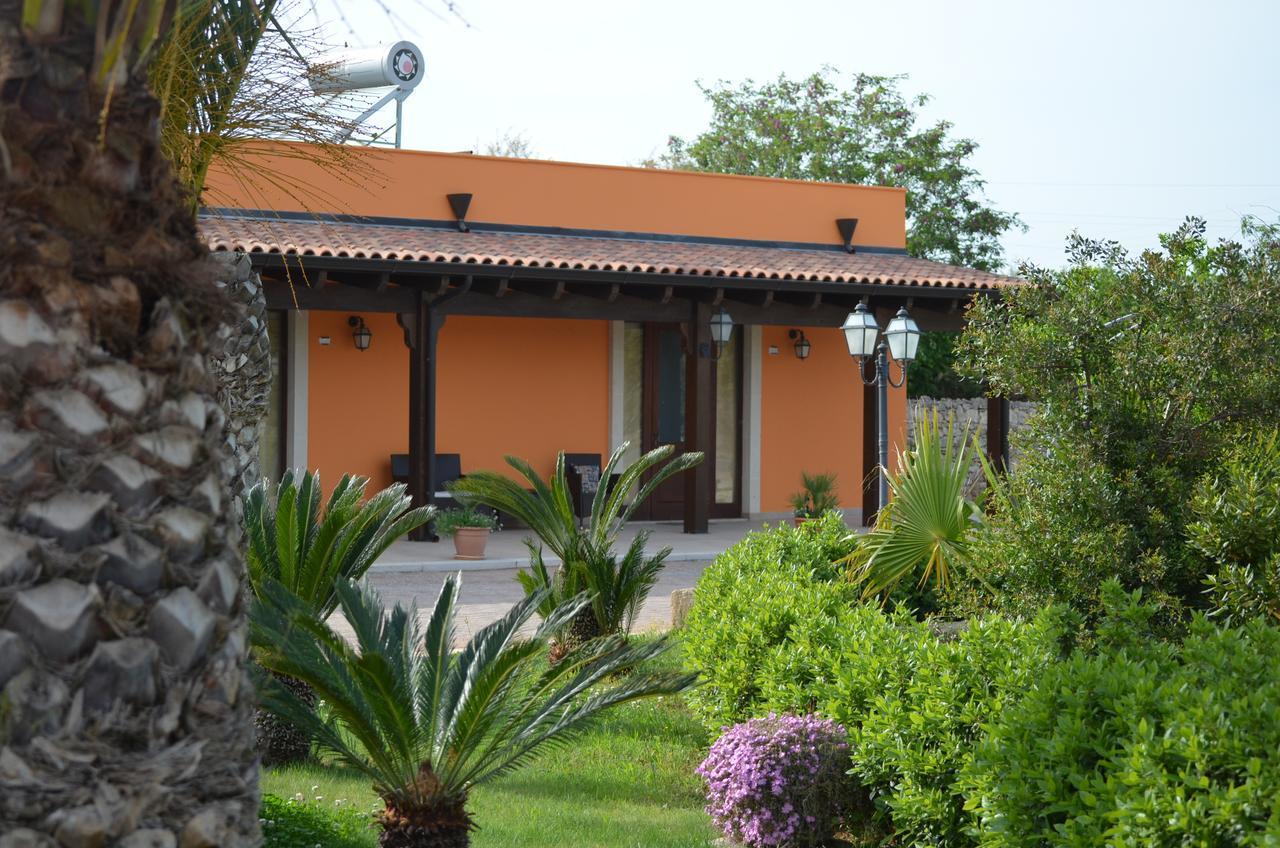Relais La Giara Pensionat Manduria Exteriör bild